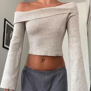 Off-Shoulder Grey Princess Polly Vintage Sweater XS nwot